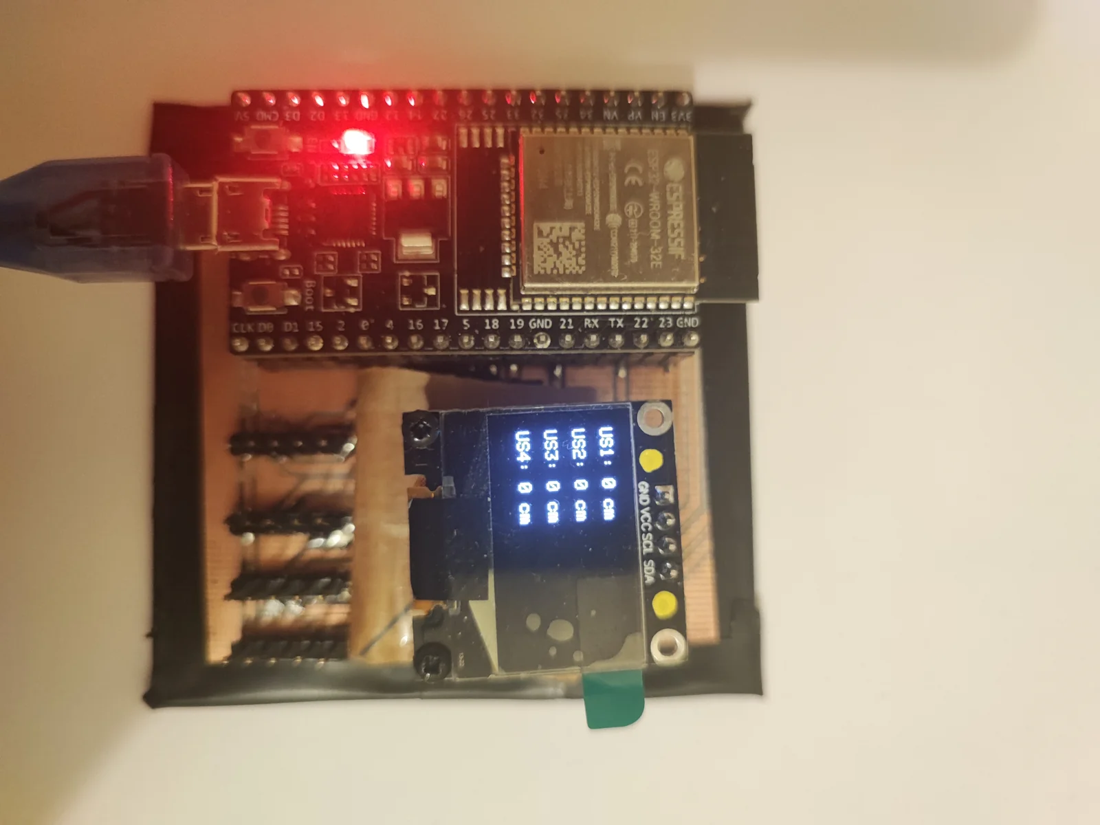 Prototype de carte d’interfaçage à base d’ESP32 réalisé pour le projet de robot universitaire